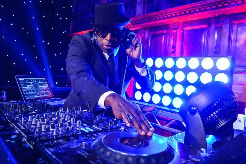 Wedding DJ